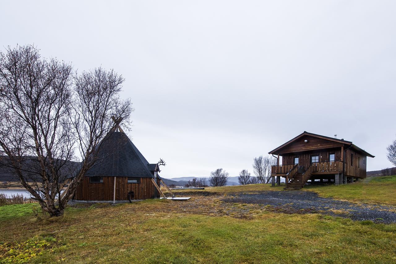 Bringnes Camp Villa Russenes ภายนอก รูปภาพ